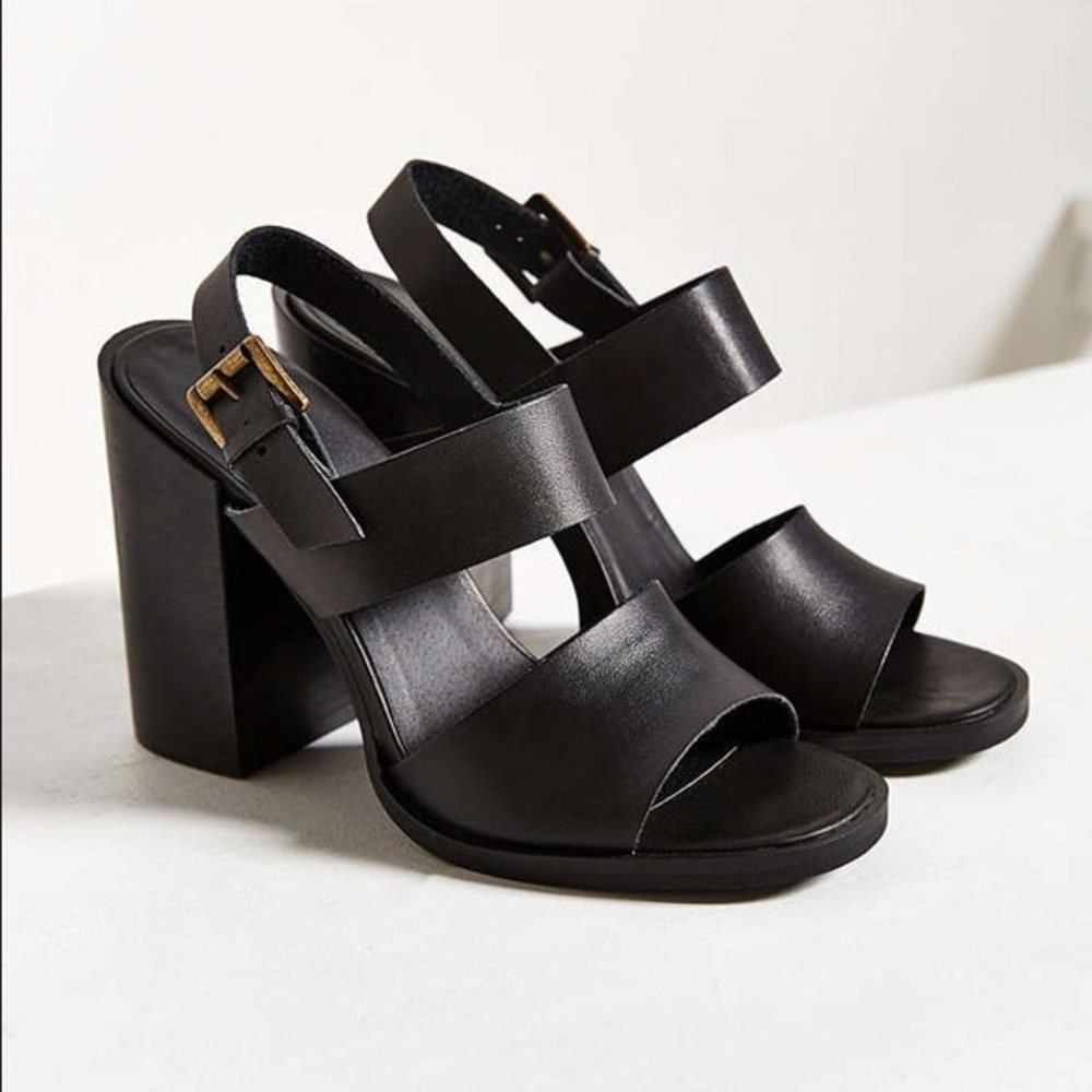 UO Chunky clean strap sandal heel